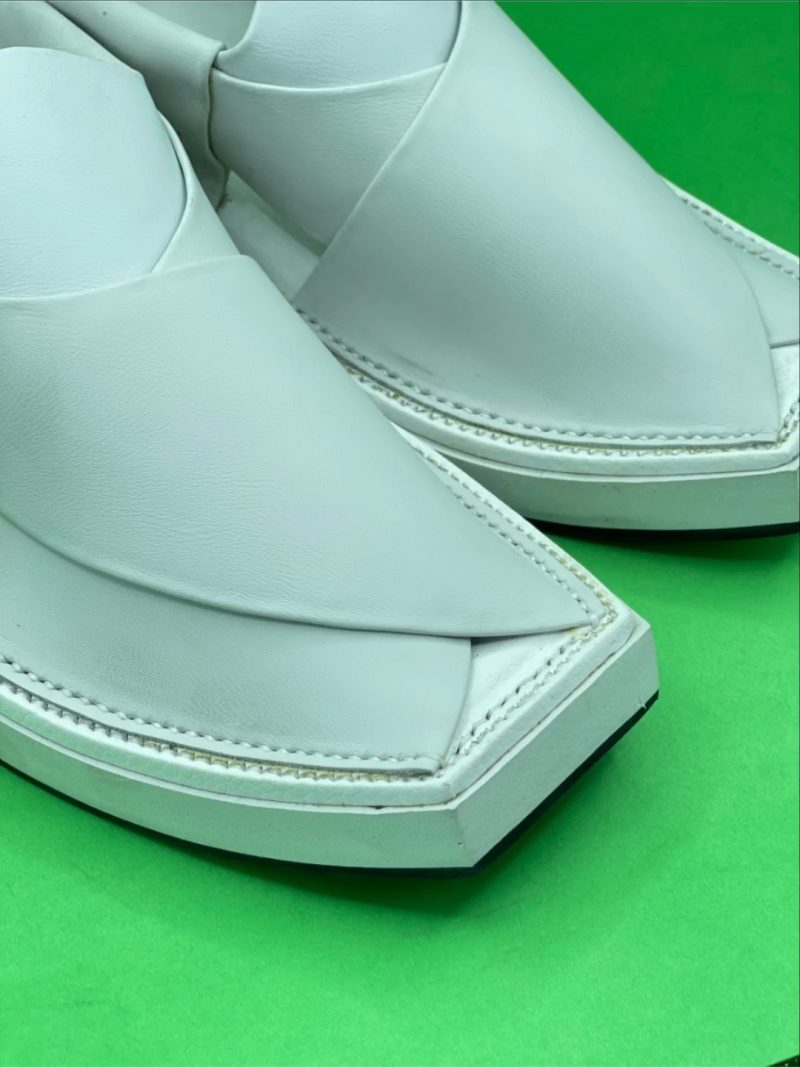 White Peshawari Kaptaan Chappal - Image 4